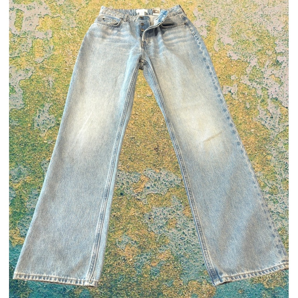 H&M Women's Straight Button Fly Jeans Size 8 Light Wash 31" Inseam Classic Y2K